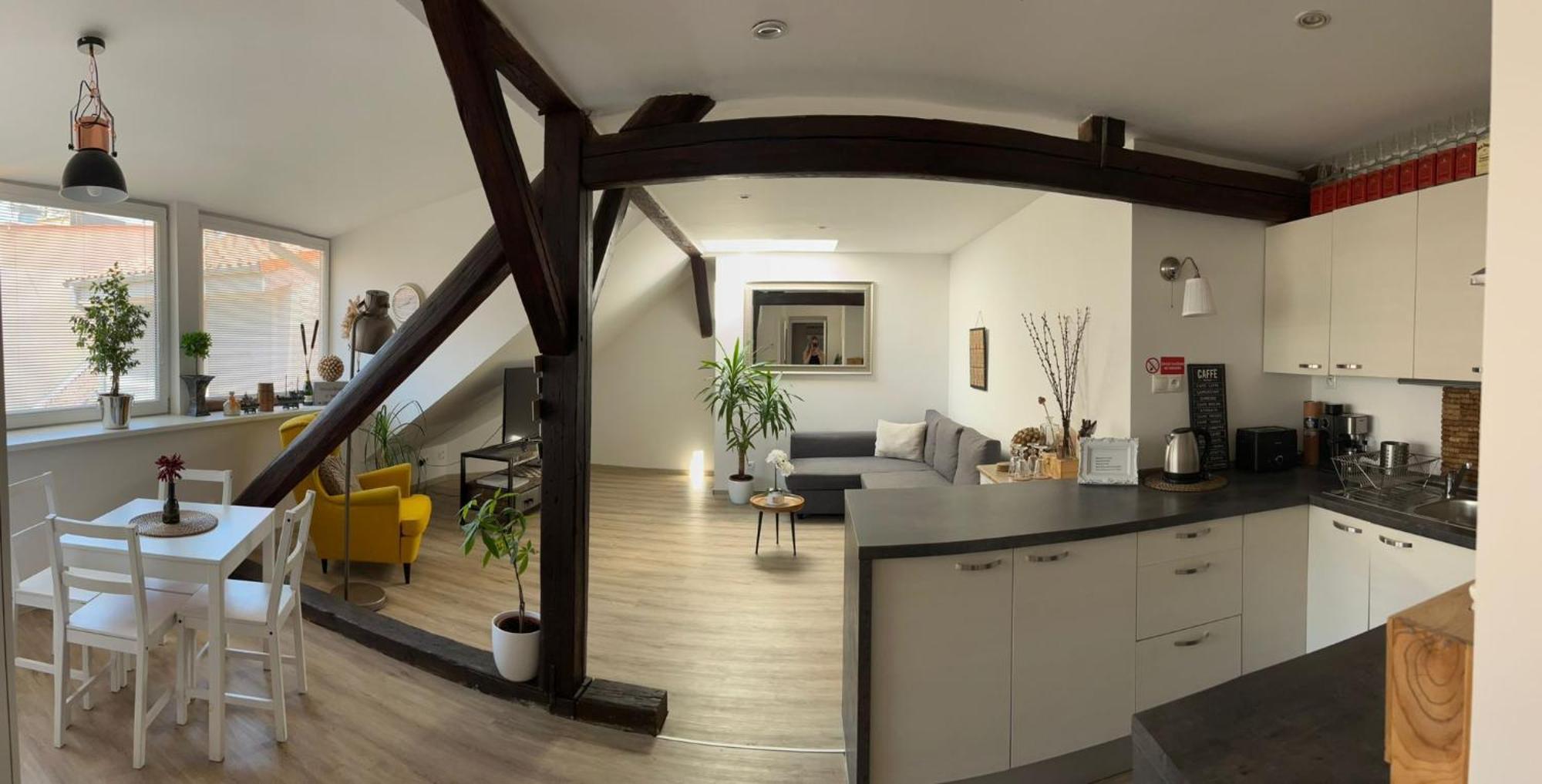 Vip Apartment In Old Town With Free Parking Pressburg Exterior foto