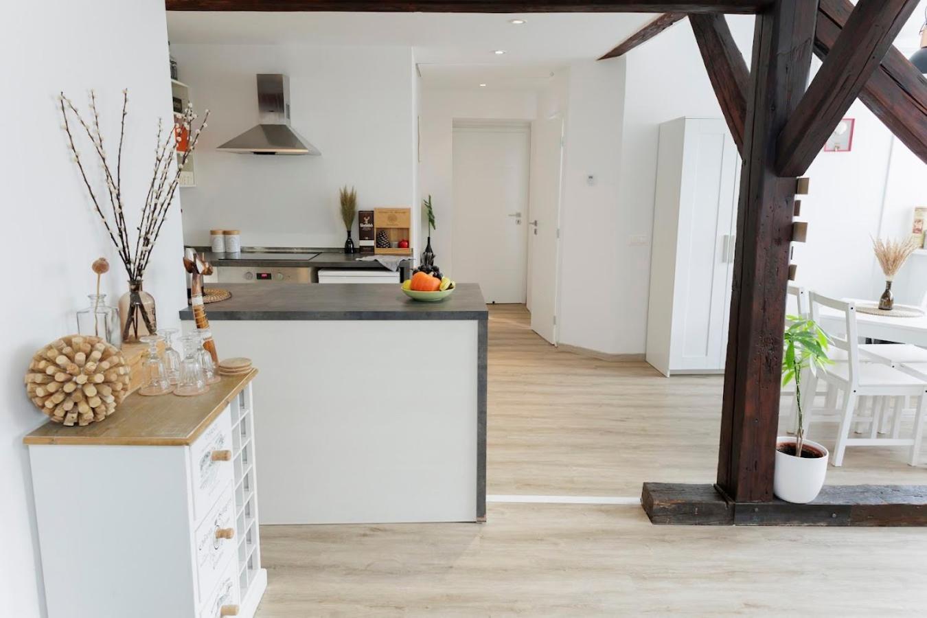 Vip Apartment In Old Town With Free Parking Pressburg Exterior foto