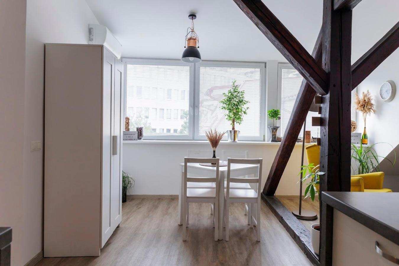 Vip Apartment In Old Town With Free Parking Pressburg Exterior foto